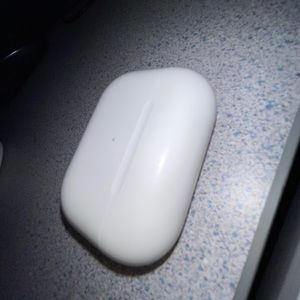 Meet your Posher, Levon